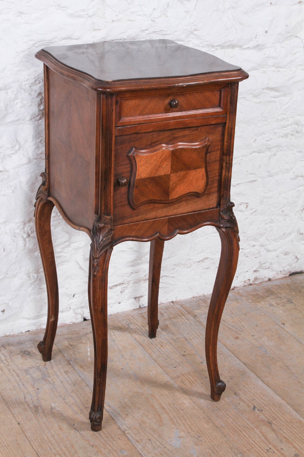 Nice quarter veneer walnut Louis XV style bedside