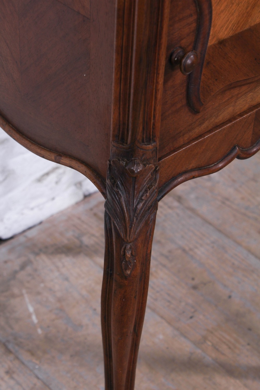 Nice quarter veneer walnut Louis XV style bedside View V