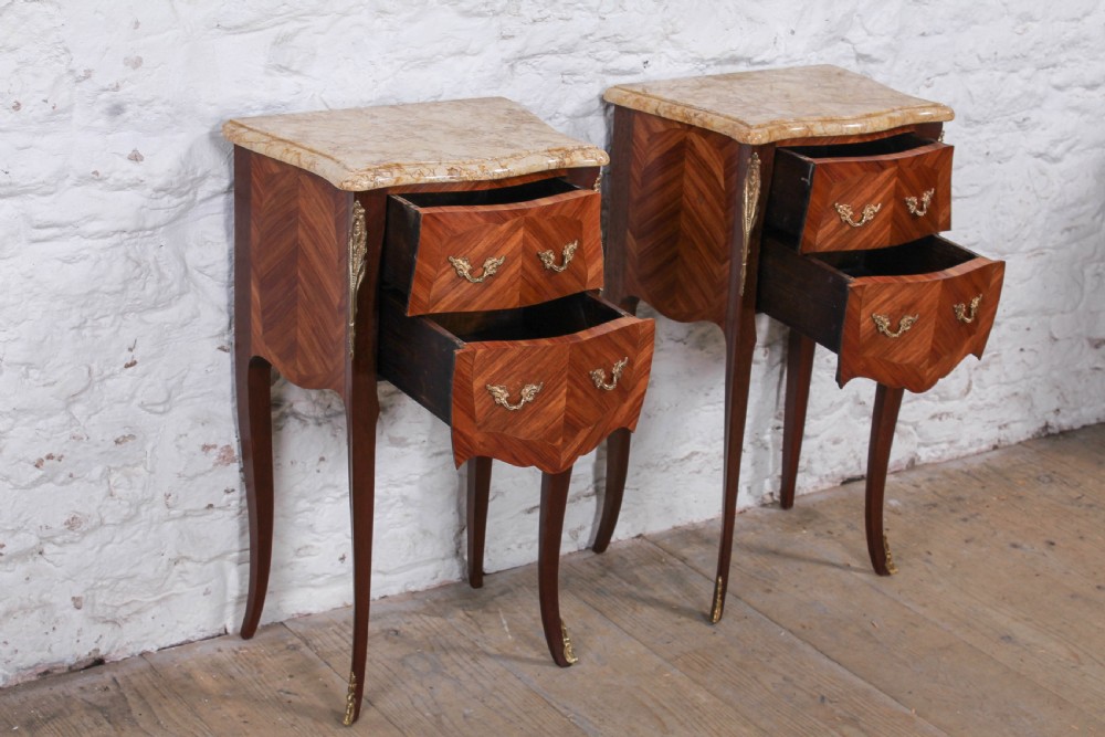 Very nice pair of bow French bedsides View IV