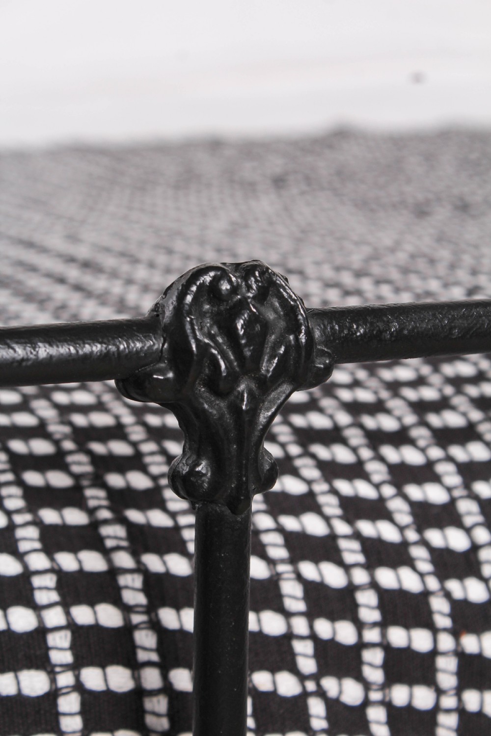 Classic Victorian antiqued brass and iron king size bed View IV