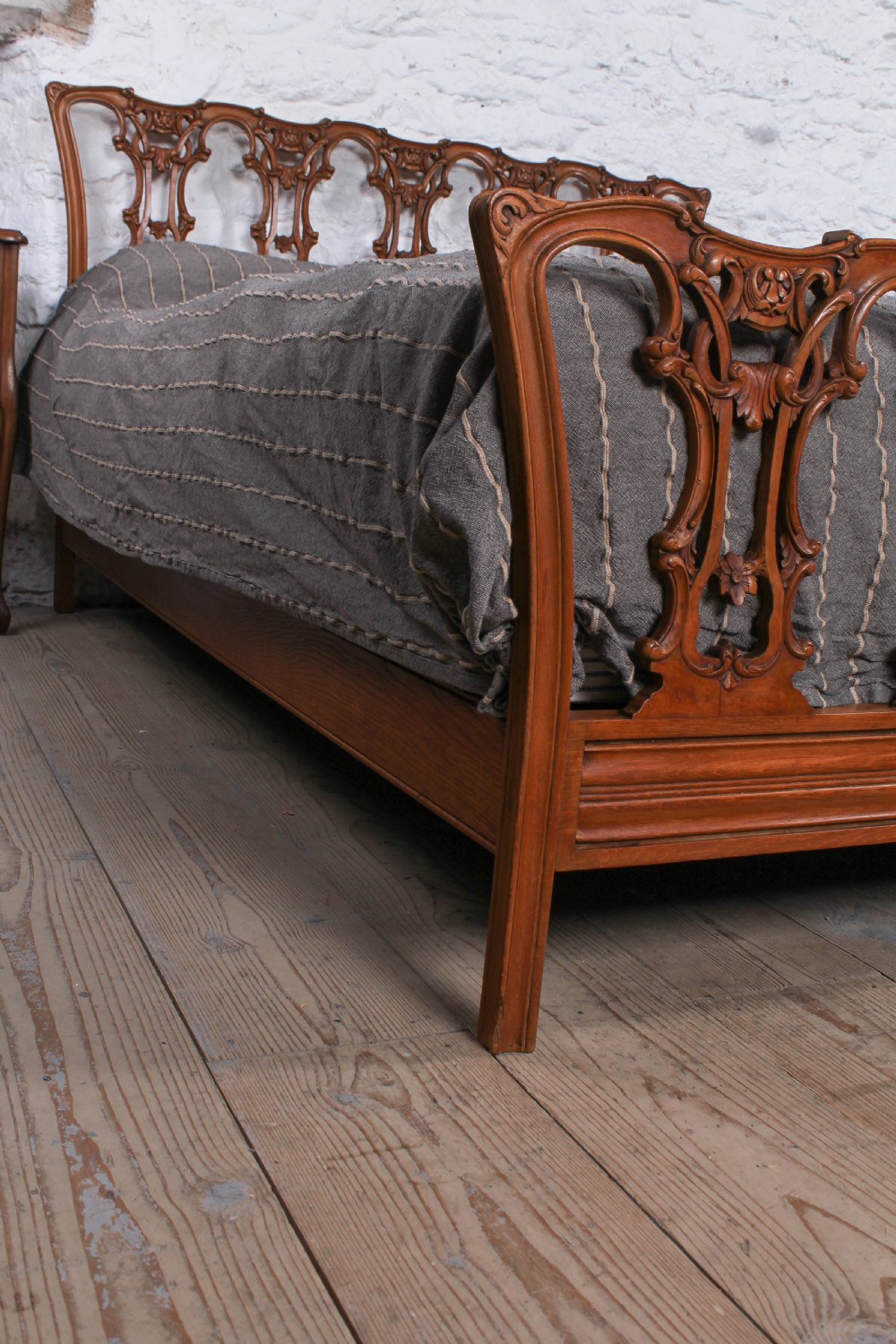 Very rare and individual Chippendale style king size bed View IV
