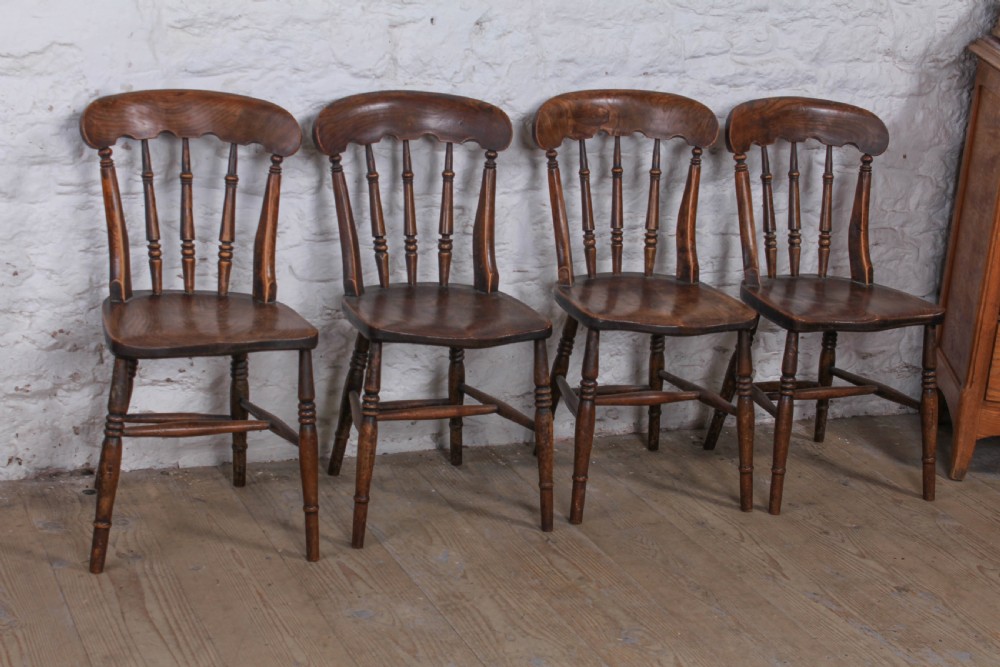 Set of 4 Elm Windsor kitchen chairs View III