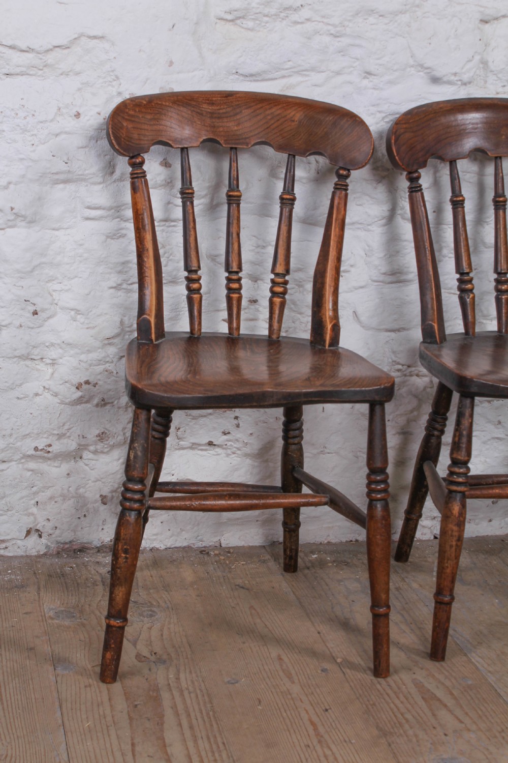Set of 4 Elm Windsor kitchen chairs View IV
