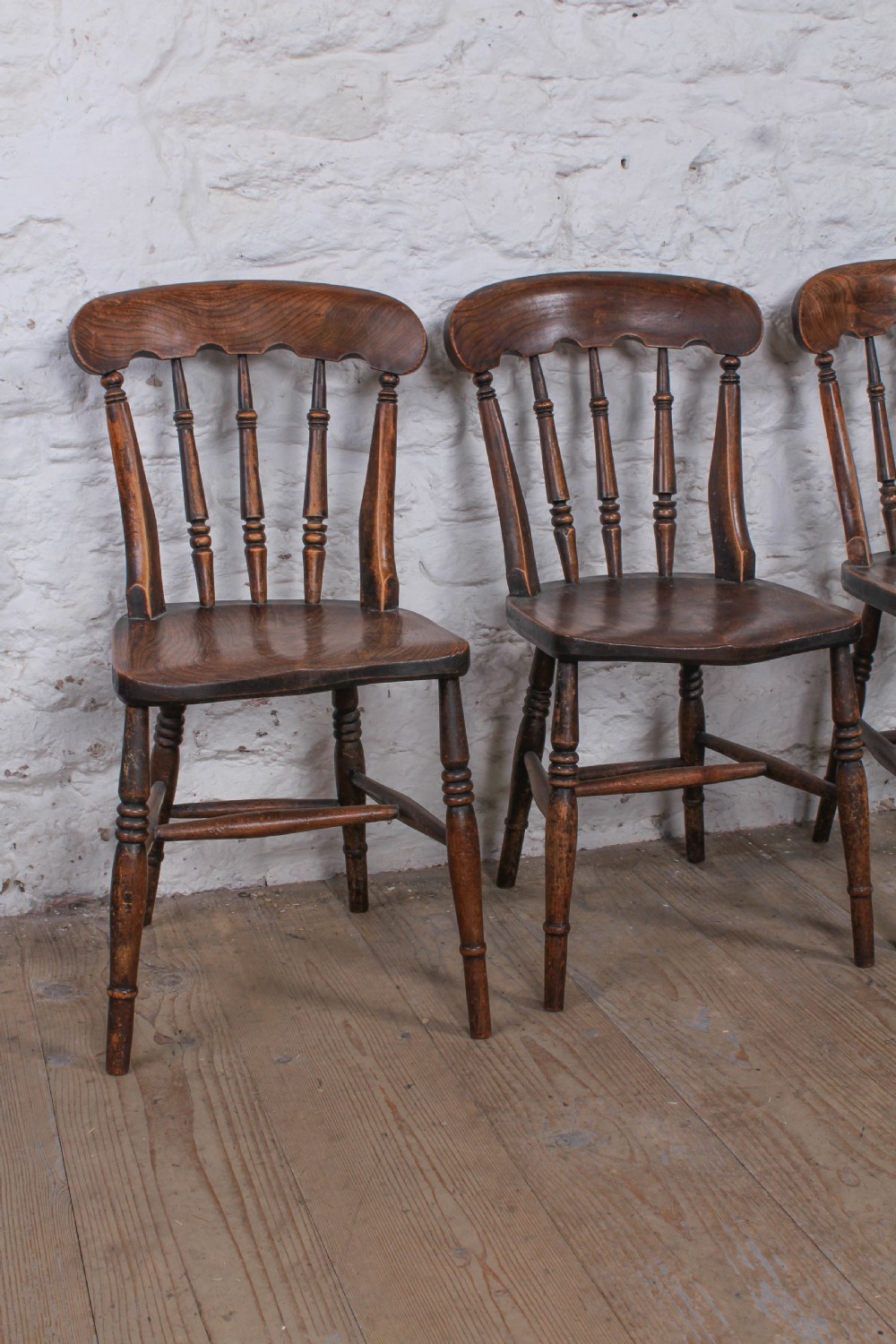 Set of 4 Elm Windsor kitchen chairs View V