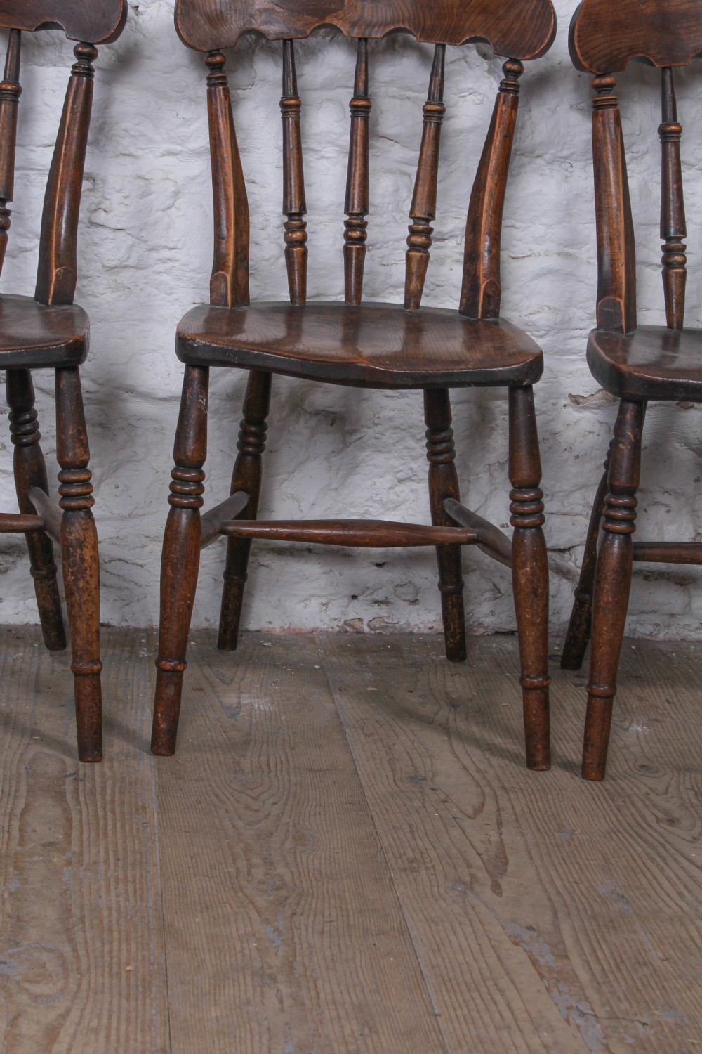 Set of 4 Elm Windsor kitchen chairs View VIII
