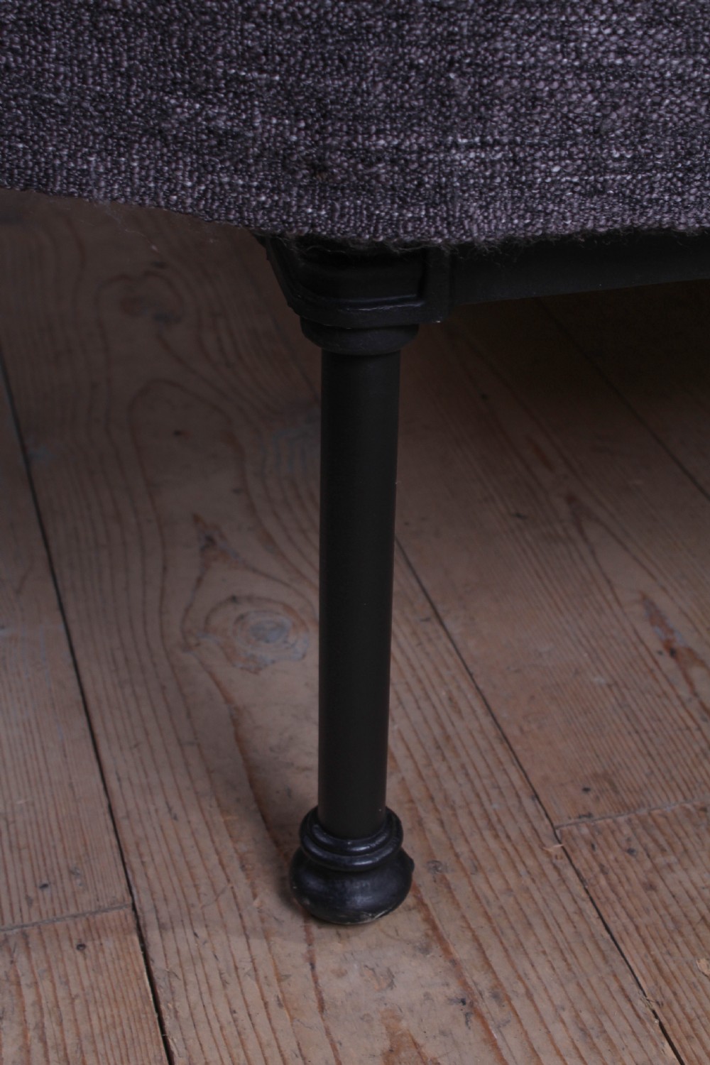 Fashionably simple French all iron king size bed  View IV
