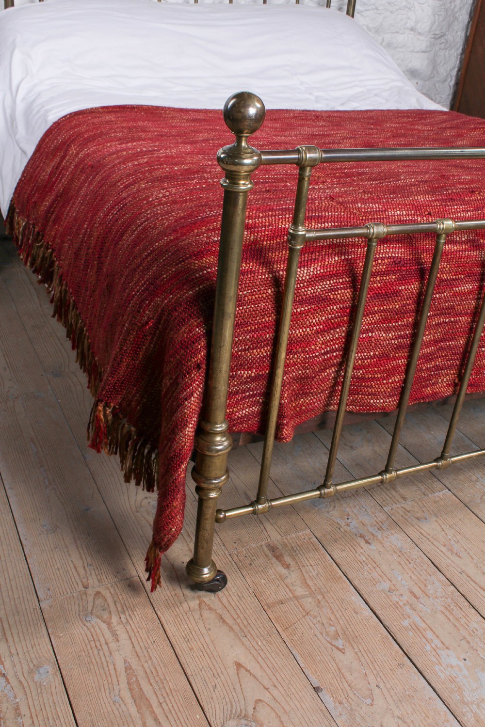 Attractive aged brass kin9 size Victorian bed View IV