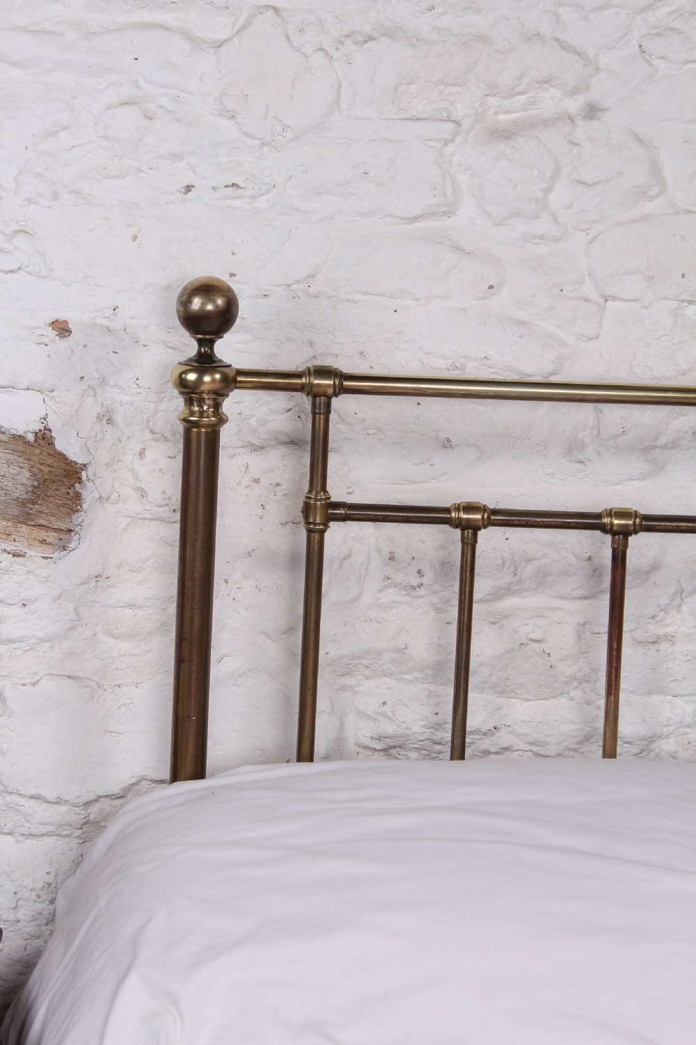 Attractive aged brass kin9 size Victorian bed View V
