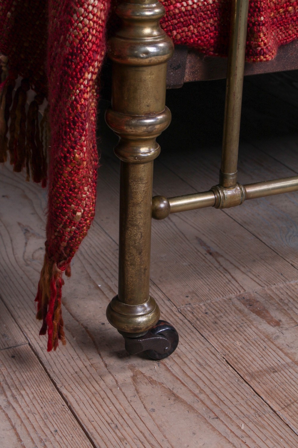 Attractive aged brass kin9 size Victorian bed View VII