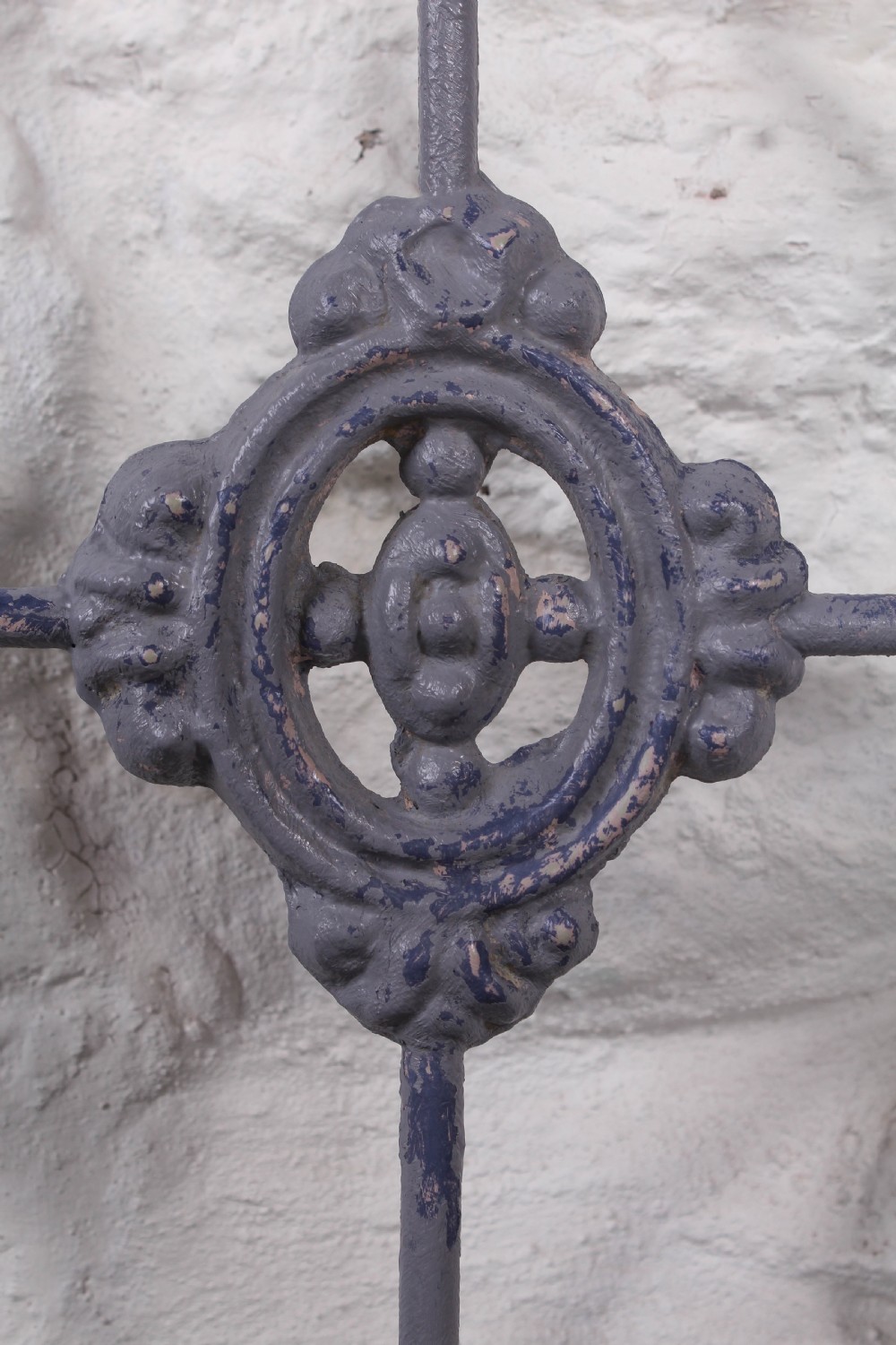Lovely all iron no end double bed View IV