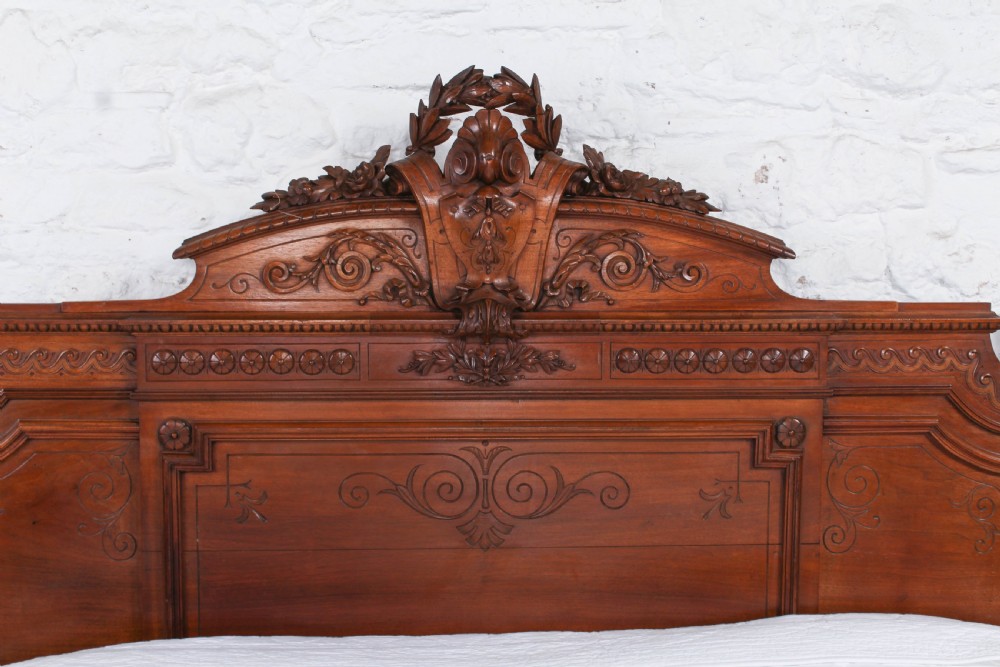 Beautiful carved walnut Europen king size bed View VII