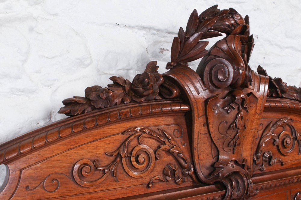Beautiful carved walnut Europen king size bed View XI