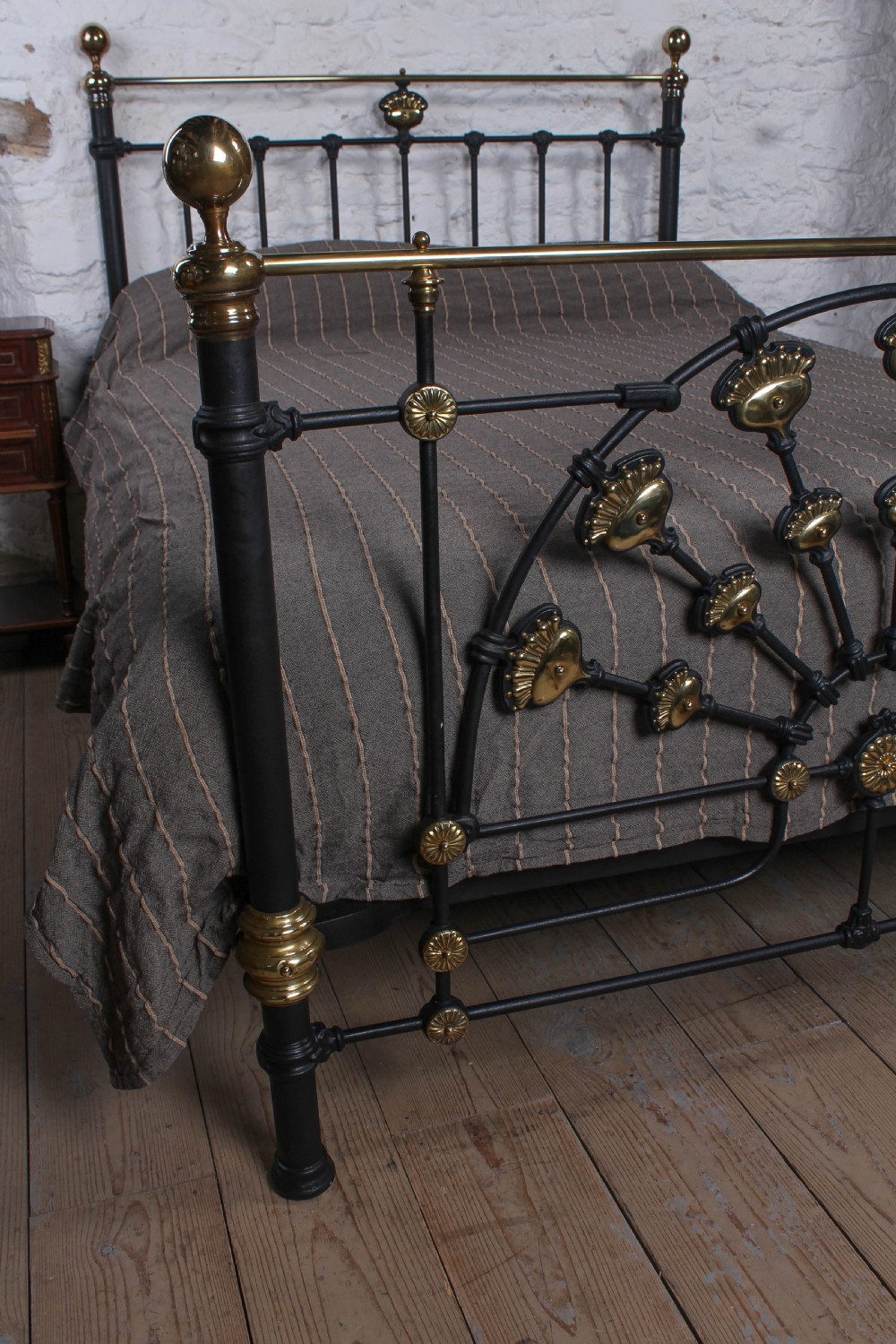 Magnificent king size Victorian brass and iron bed View VIII