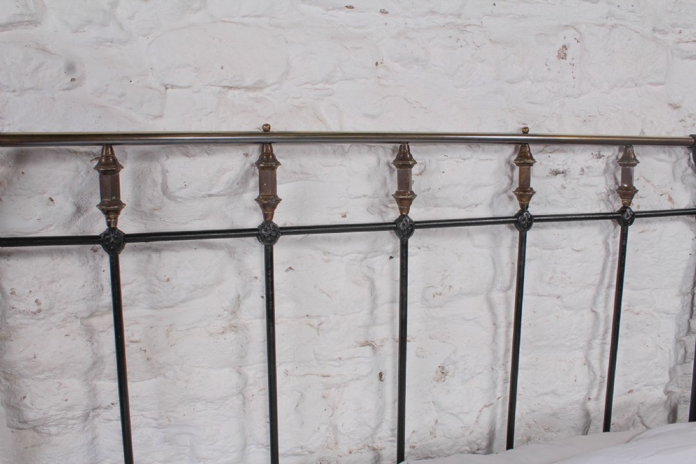 Nice individual Spanish no end double bed  View VII