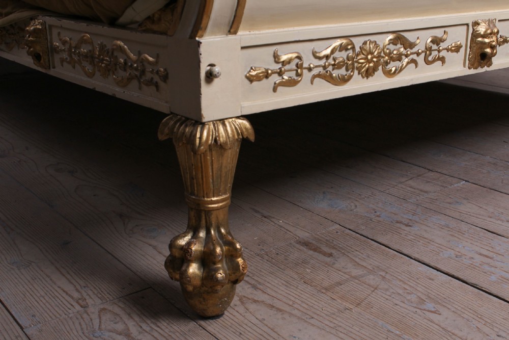 Very rare Renaissance style sleigh bed with parcel gilt View IX