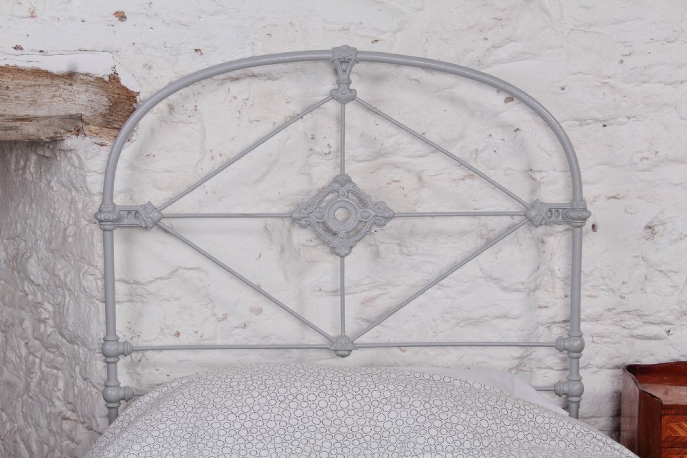 Lovely pair of all iron single no end beds (can be joined)  View IV