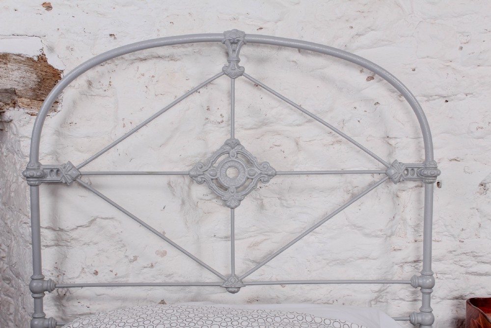 Lovely pair of all iron single no end beds (can be joined)  View VII