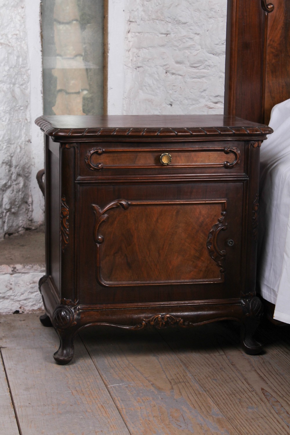 Beautiful  2 meter wide mahogany Louis style with matching bedsides. View VI