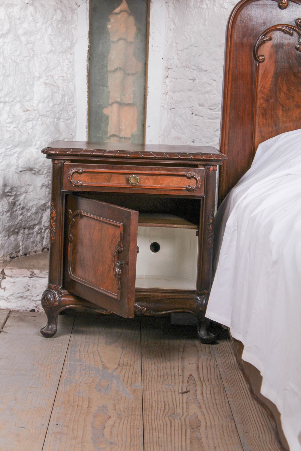 Beautiful  2 meter wide mahogany Louis style with matching bedsides. View VIII