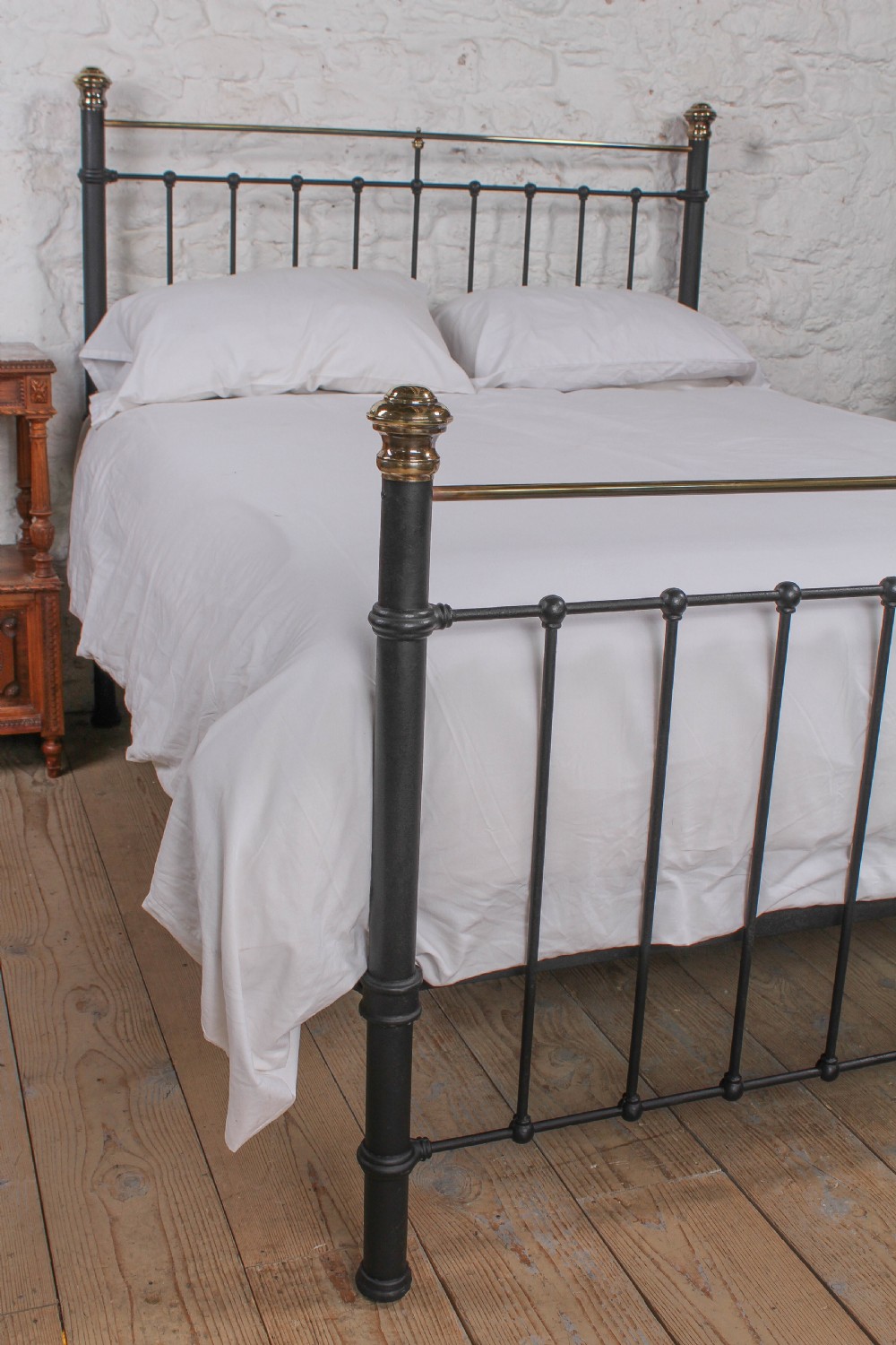 Classic Edwardian king size bed  View IV