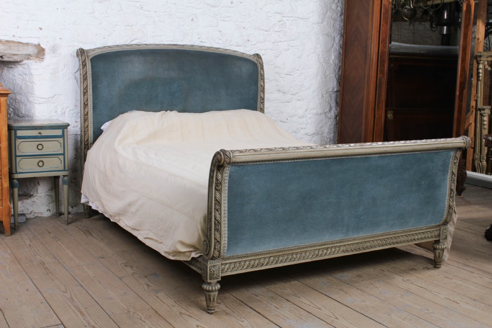  French upholstered king size Lit Bateau