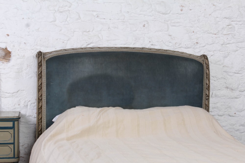  French upholstered king size Lit Bateau View VII