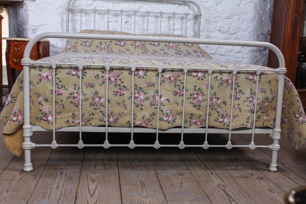 Very attractive simple French king size bed  View VI