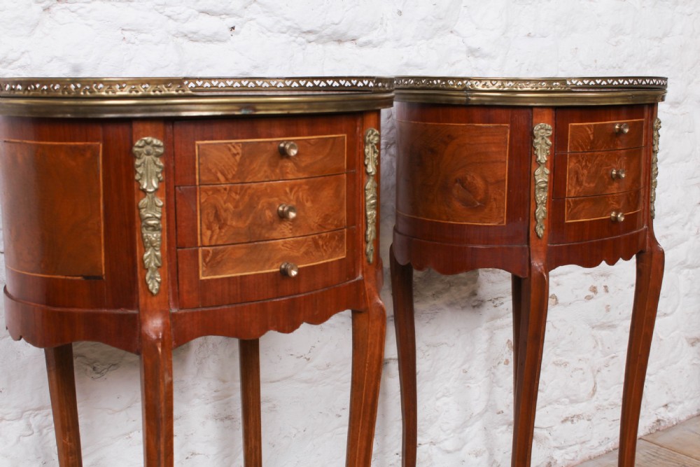 Very nice pair French oval lamp bedsides View V