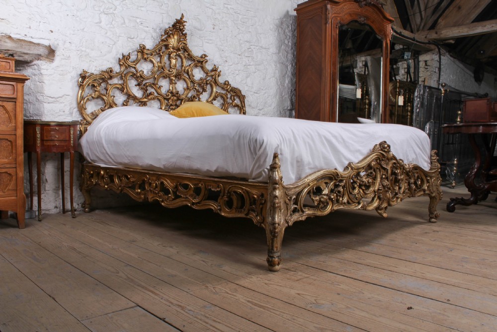 Spectacular Rococo Italian gilded super king size bed  View VIII