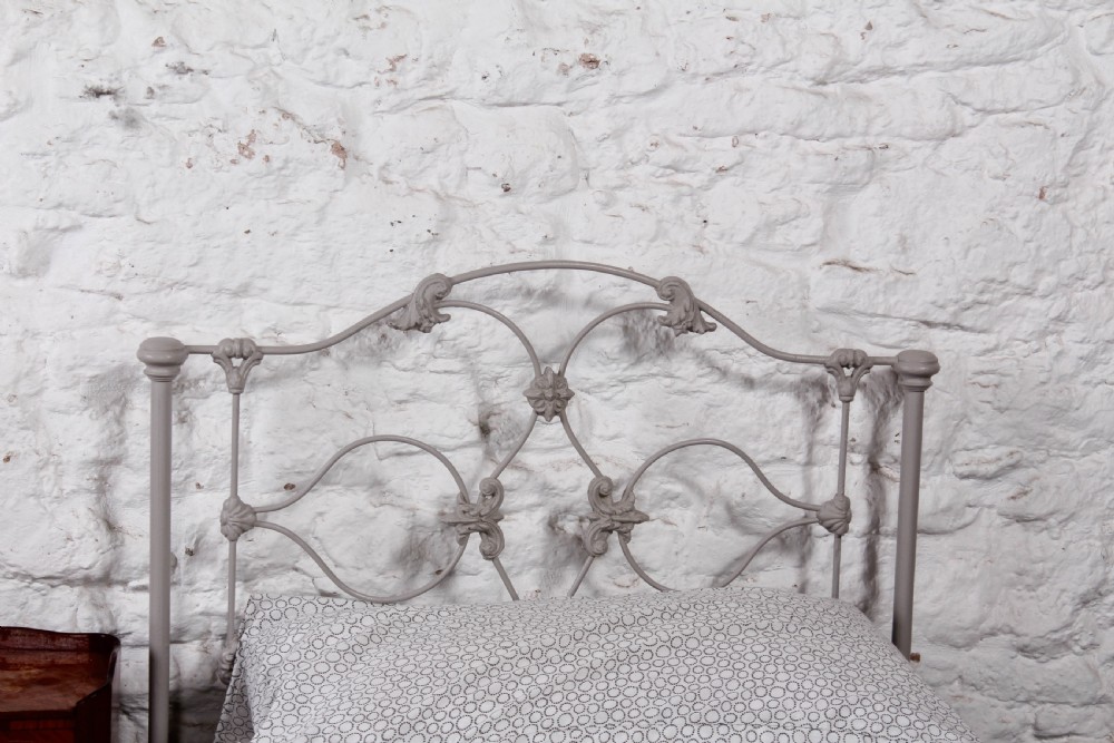 Very rare pretty pair of Early Victorian iron single beds (can be joined)  View XIII