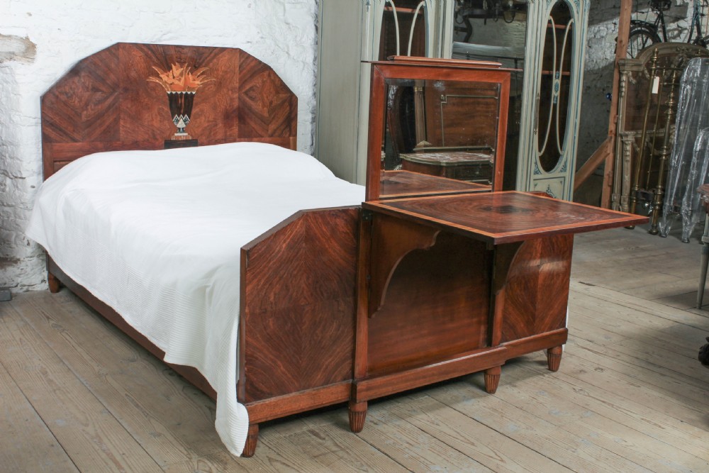 Amazing 1930s Art Deco king size bed with a hidden dressing table View IV