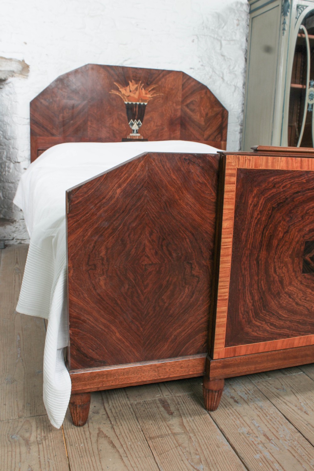 Amazing 1930s Art Deco king size bed with a hidden dressing table View VIII