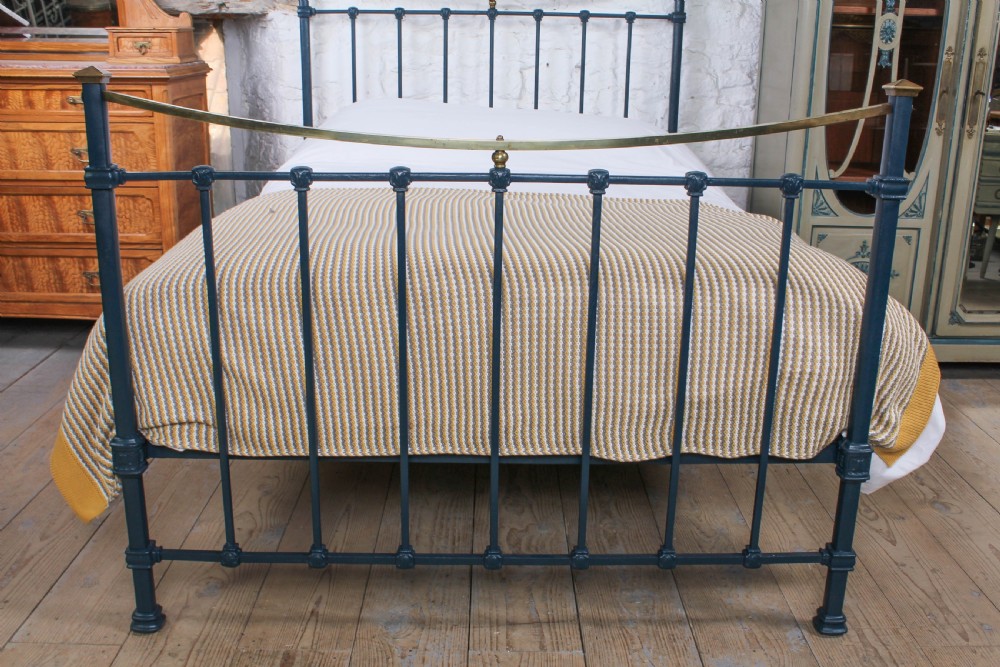 Classic Edwardian square tube dip rail bed  View VI