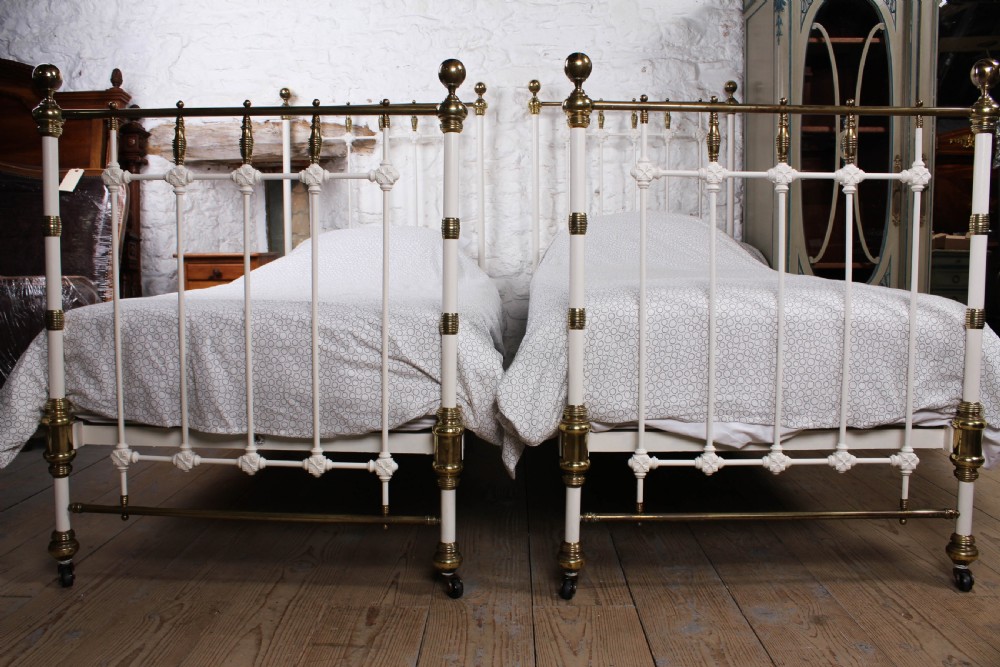 Very special pair of single brass and iron beds by Maple and Co (can be joined)  View III