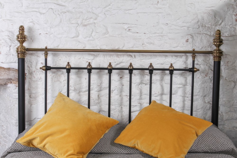 Handsome Victorian brass and iron king size bed View VI