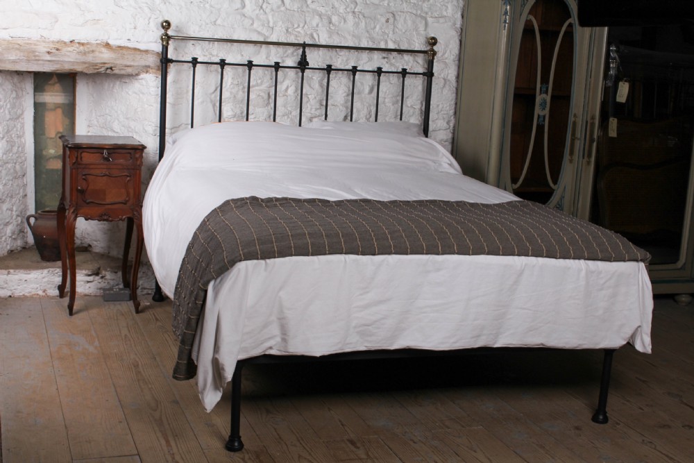 Classic Victorian no end black and aged brass king size bed
