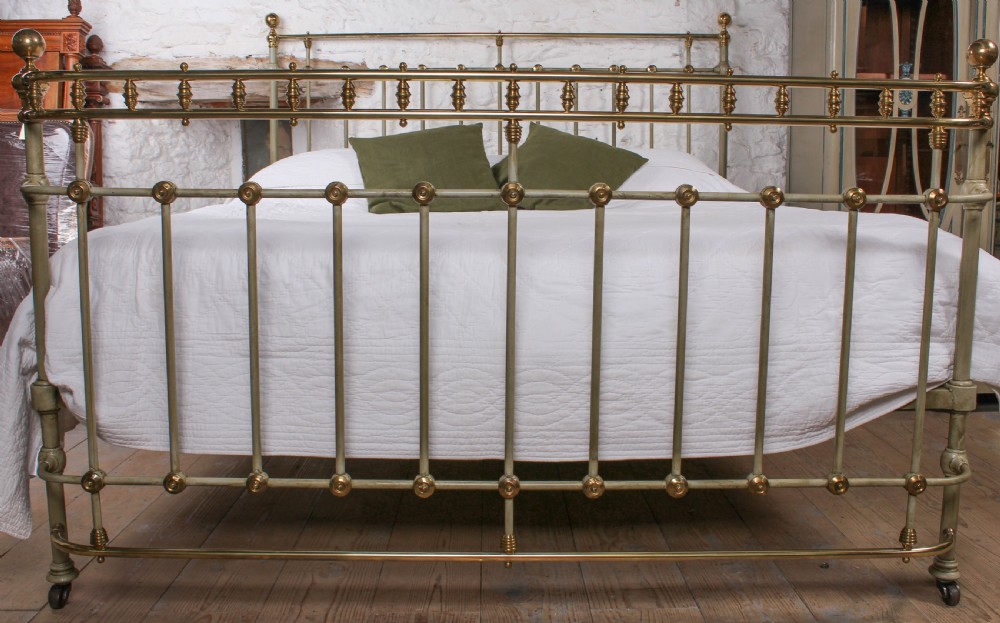 Gorgeous bow foot Victorian 6Ft super king size bed by Scholbred View II