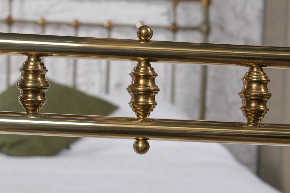 Gorgeous bow foot Victorian 6Ft super king size bed by Scholbred View V