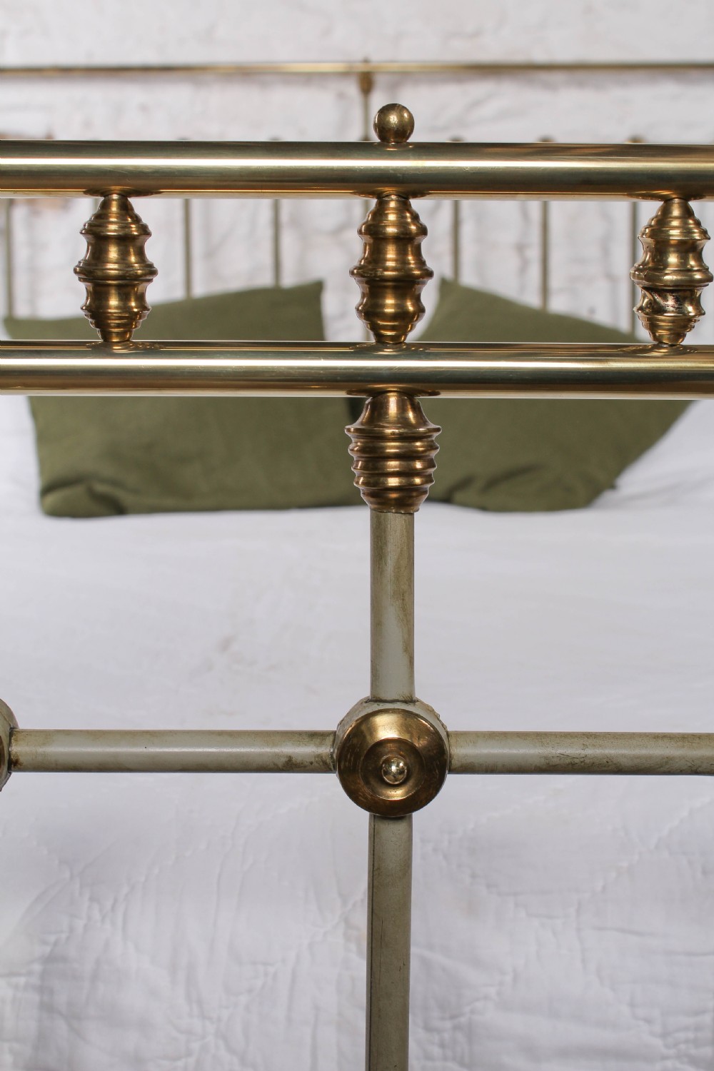 Gorgeous bow foot Victorian 6Ft super king size bed by Scholbred View VII