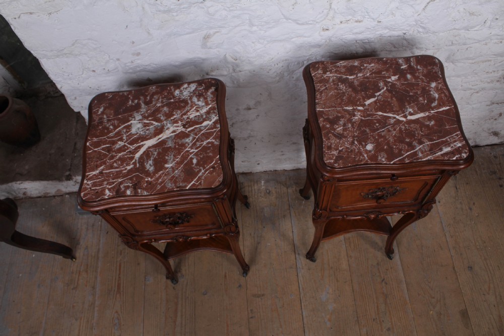 Very nice pair of Louis XV style bedsides View V