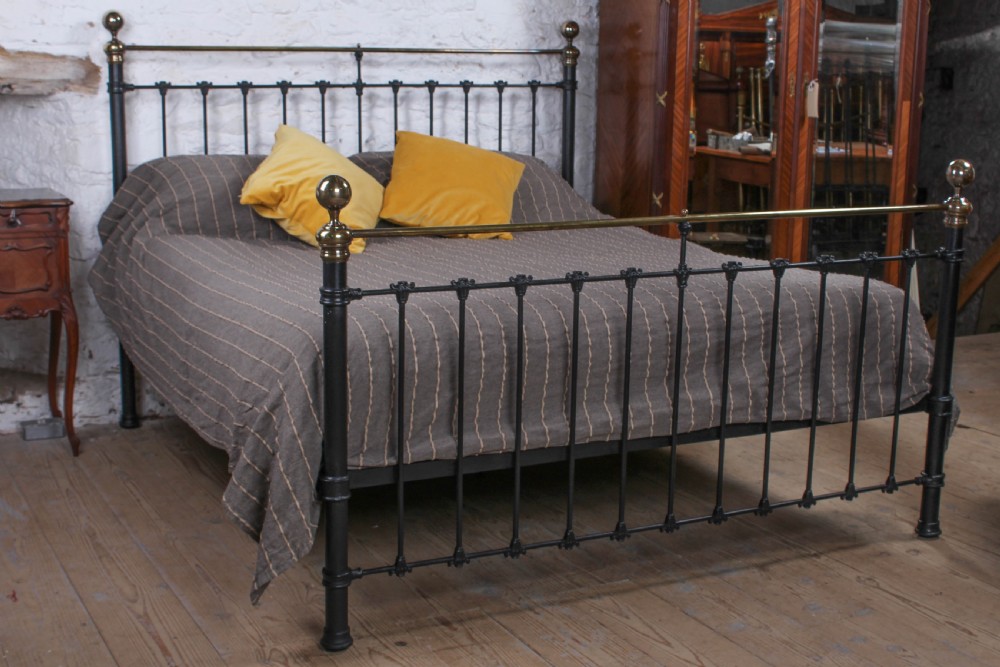 Quality super king size Victorian brass and iron bed