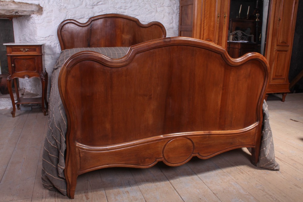 Solid walnut Louis XV style double bed View IV