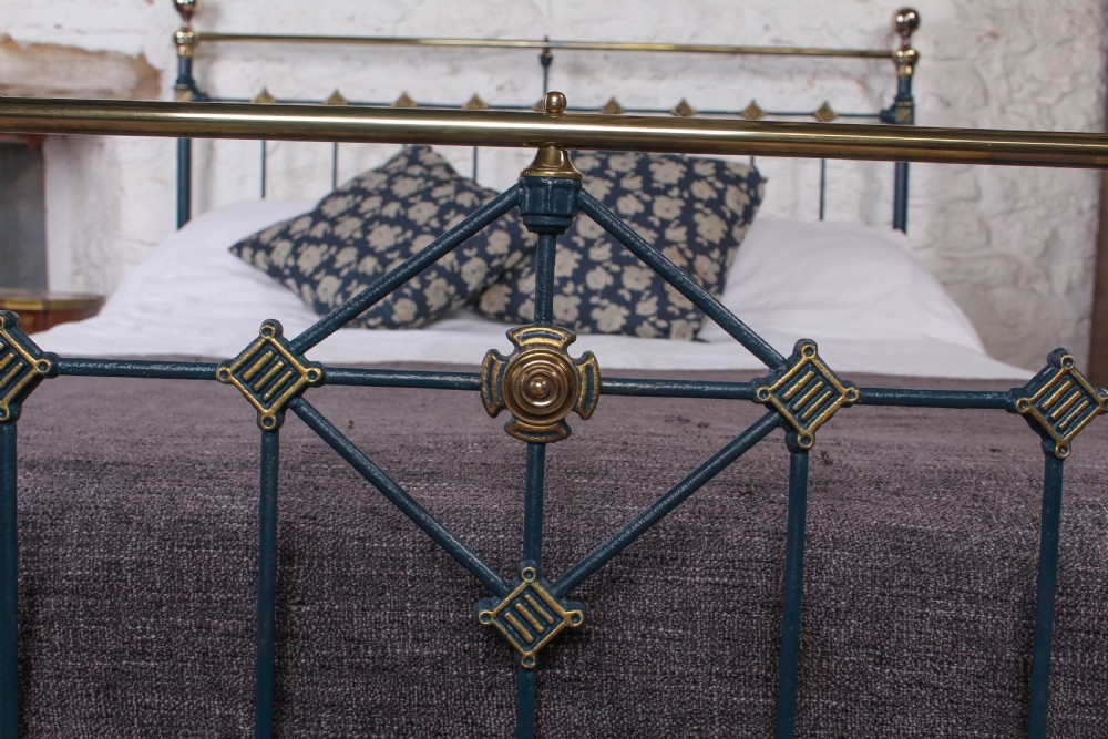 Beautiful individual classic Victorian king size bed View VI