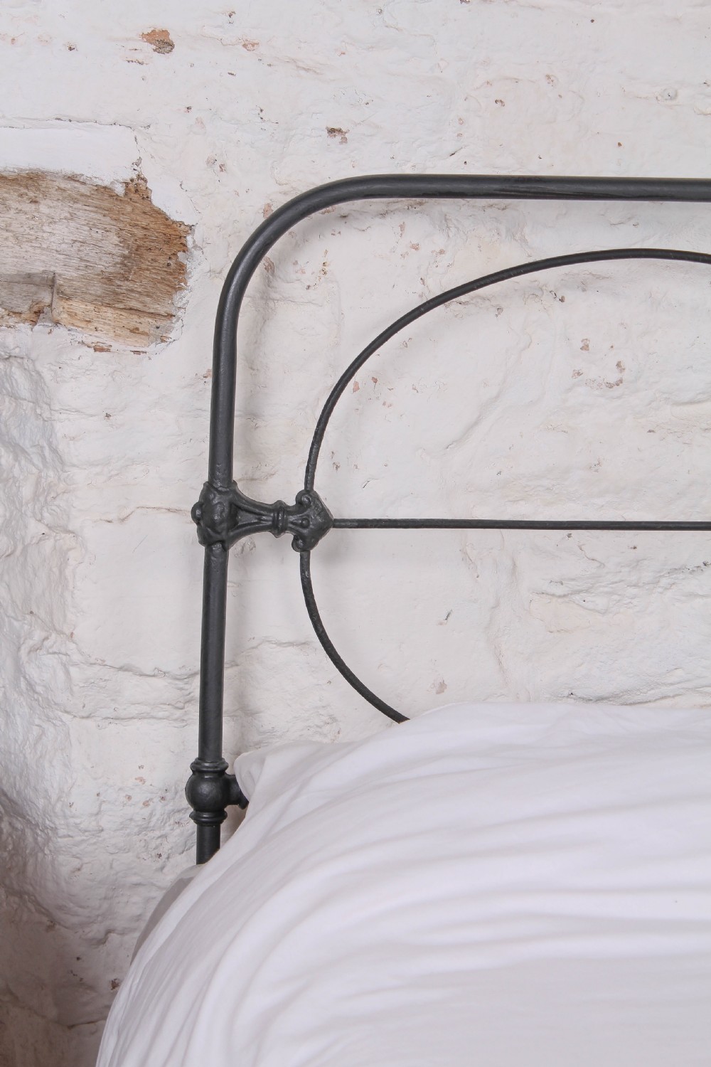 All iron Irish king size no end bed  View IV