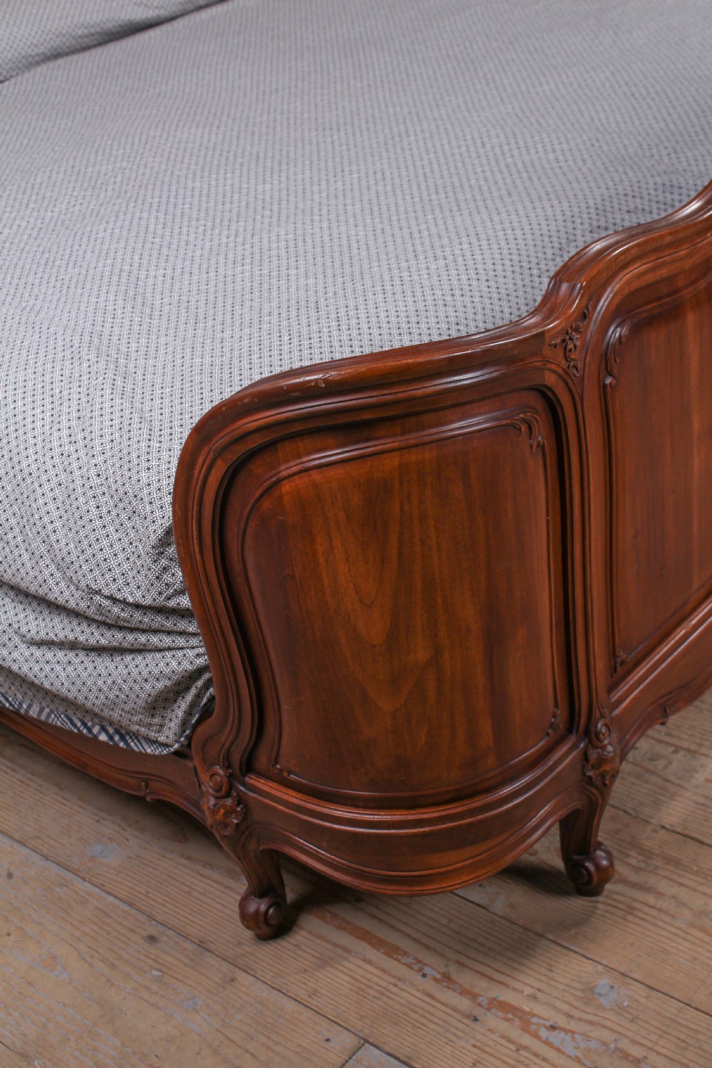 Big two meter wide solid walnut Louis style bed  View VI