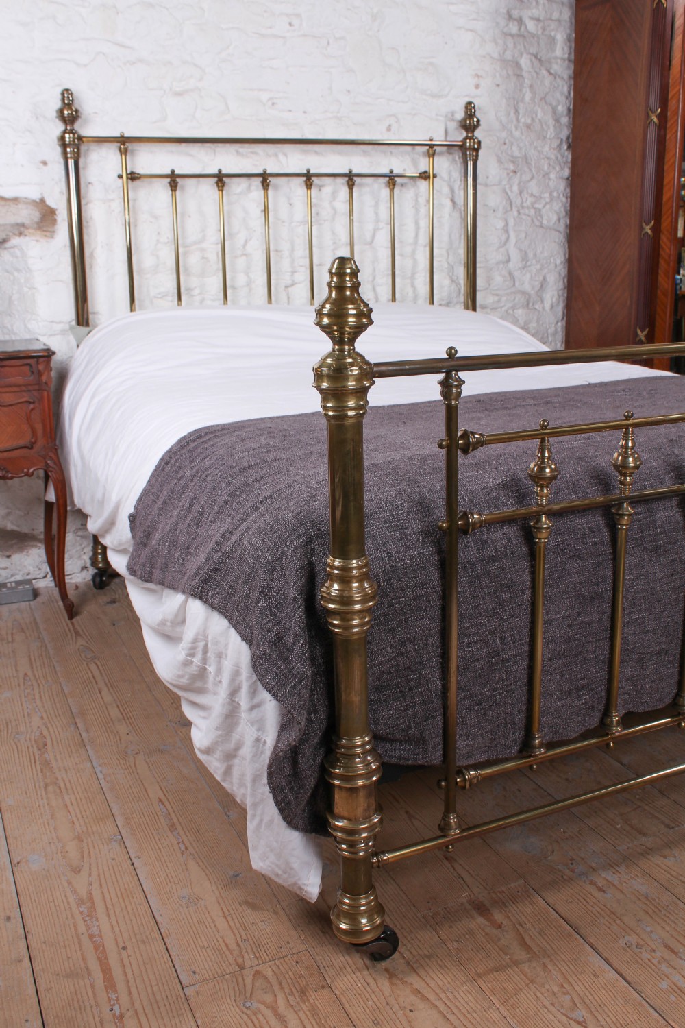 Handsome Victorian all brass king size bed View VII