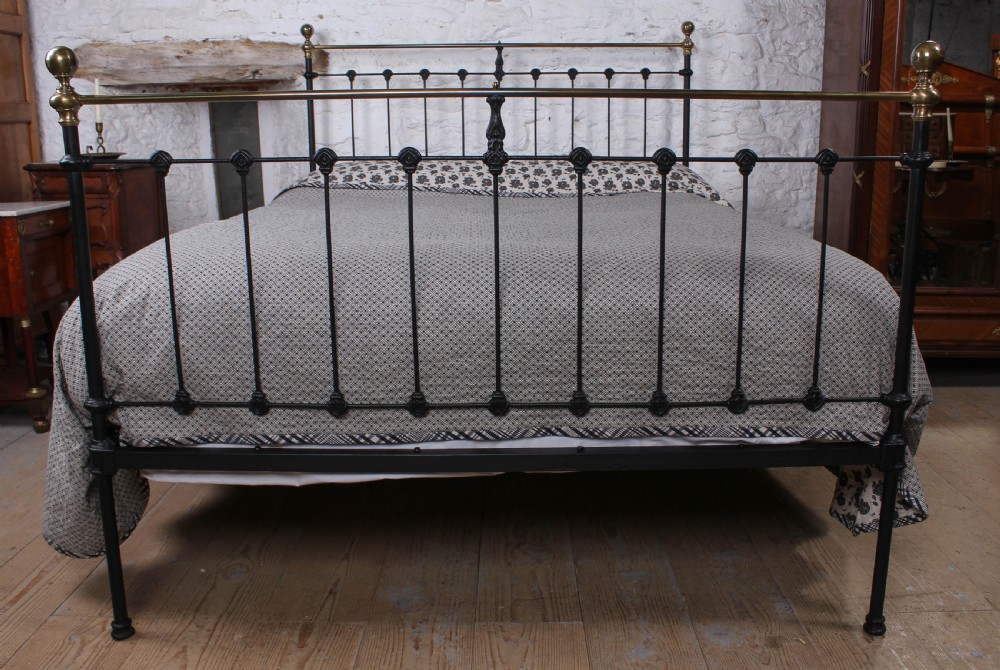 Classic Victorian  black and aged brass king size bed View II