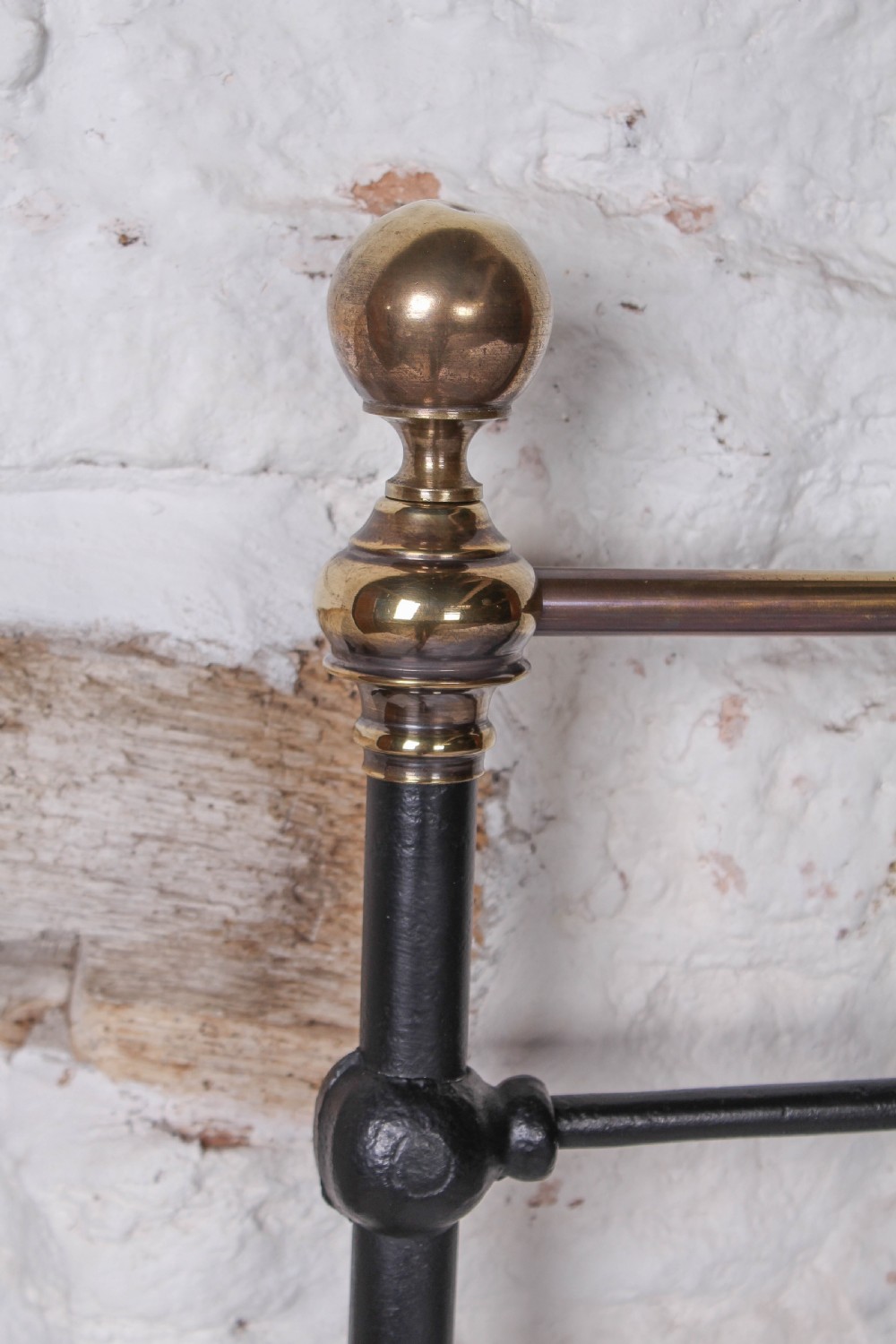 Classic black and brass Victorian no end kingsize bed View V