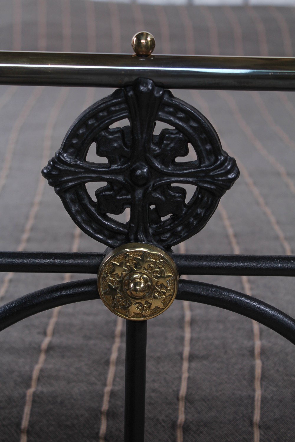 Fabulous Victorian brass and iron double bed View VI
