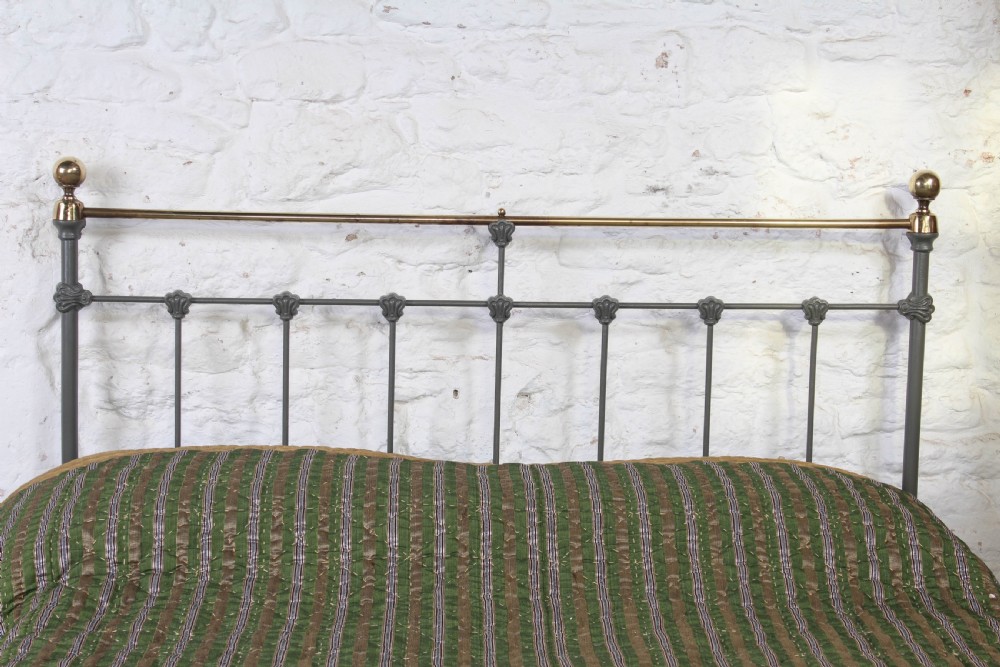 Double classic Victorian bed in lovely colour View IV